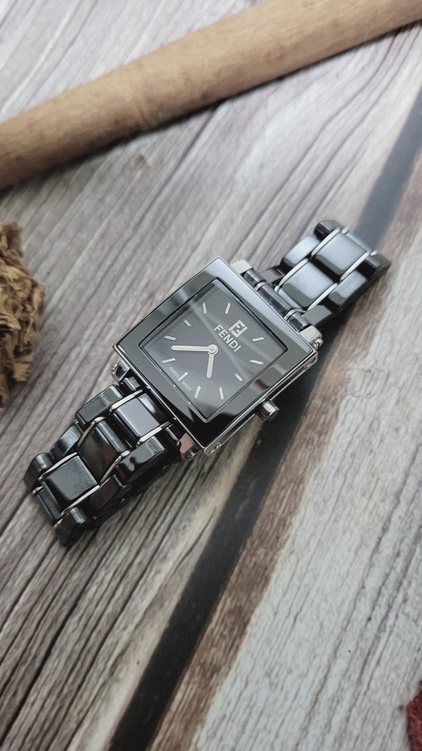 [연말세일] 정품 펜디 콰드로 세라믹 쿼츠 시계 상품이미지5