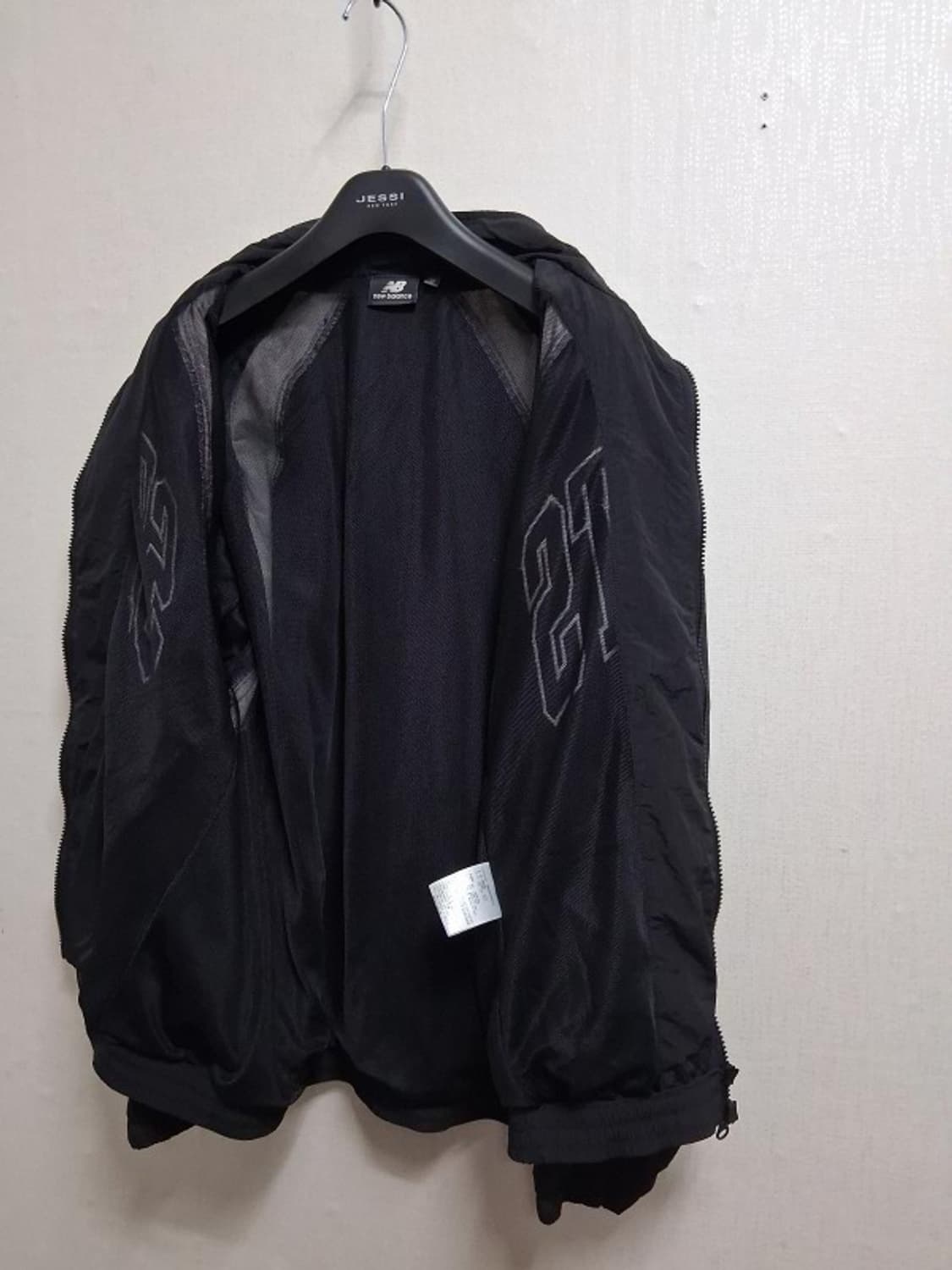 뉴발란스 올드스쿨 바람막이점퍼 가오리루즈핏 남성zM여성77까지
 상품이미지3