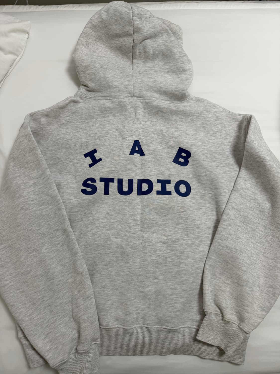 아이앱 스튜디오 후드 라이트 그레이 M 사이즈 상품이미지3