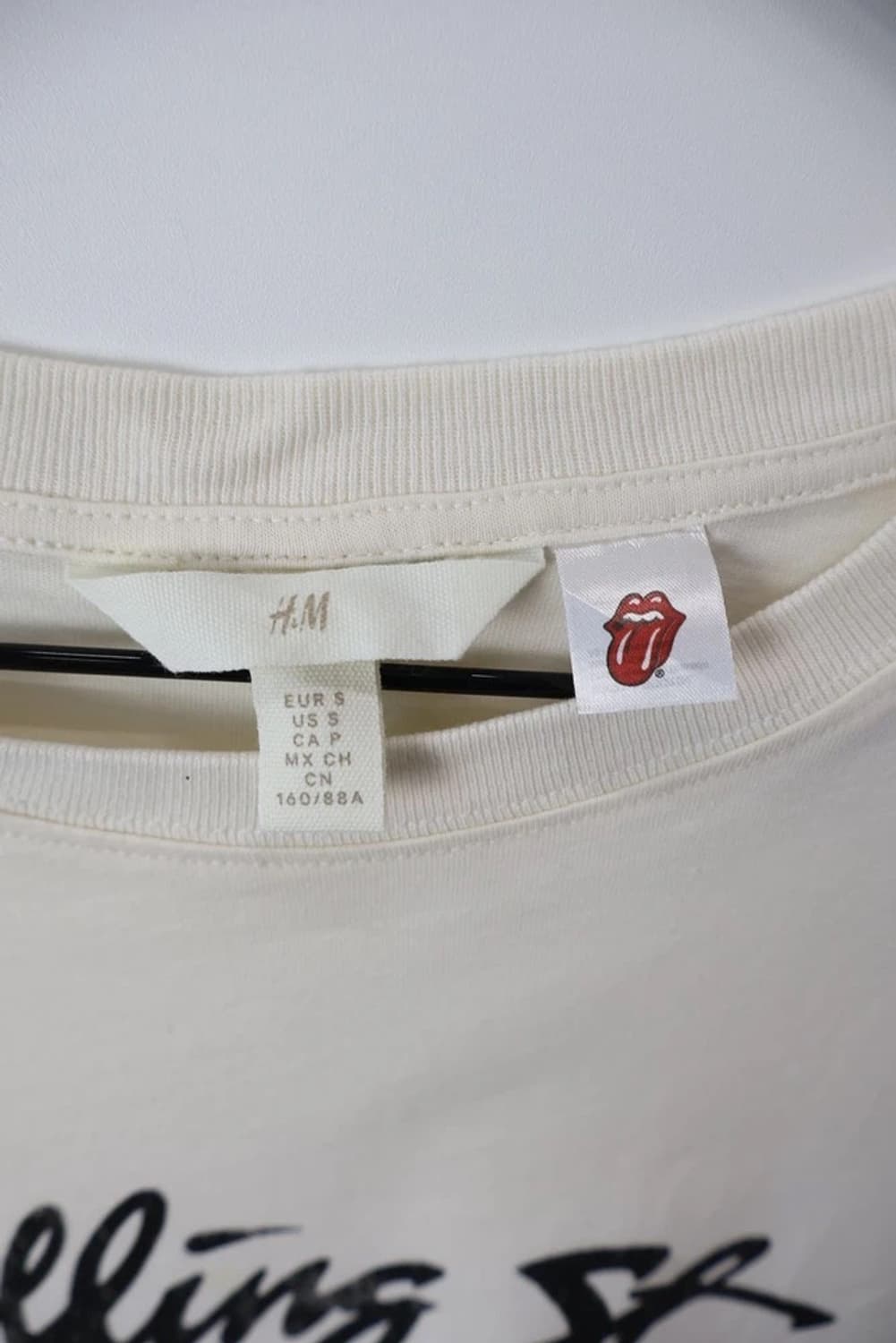 H&M Rolling Stones Logo Tee Cream 상품이미지5
