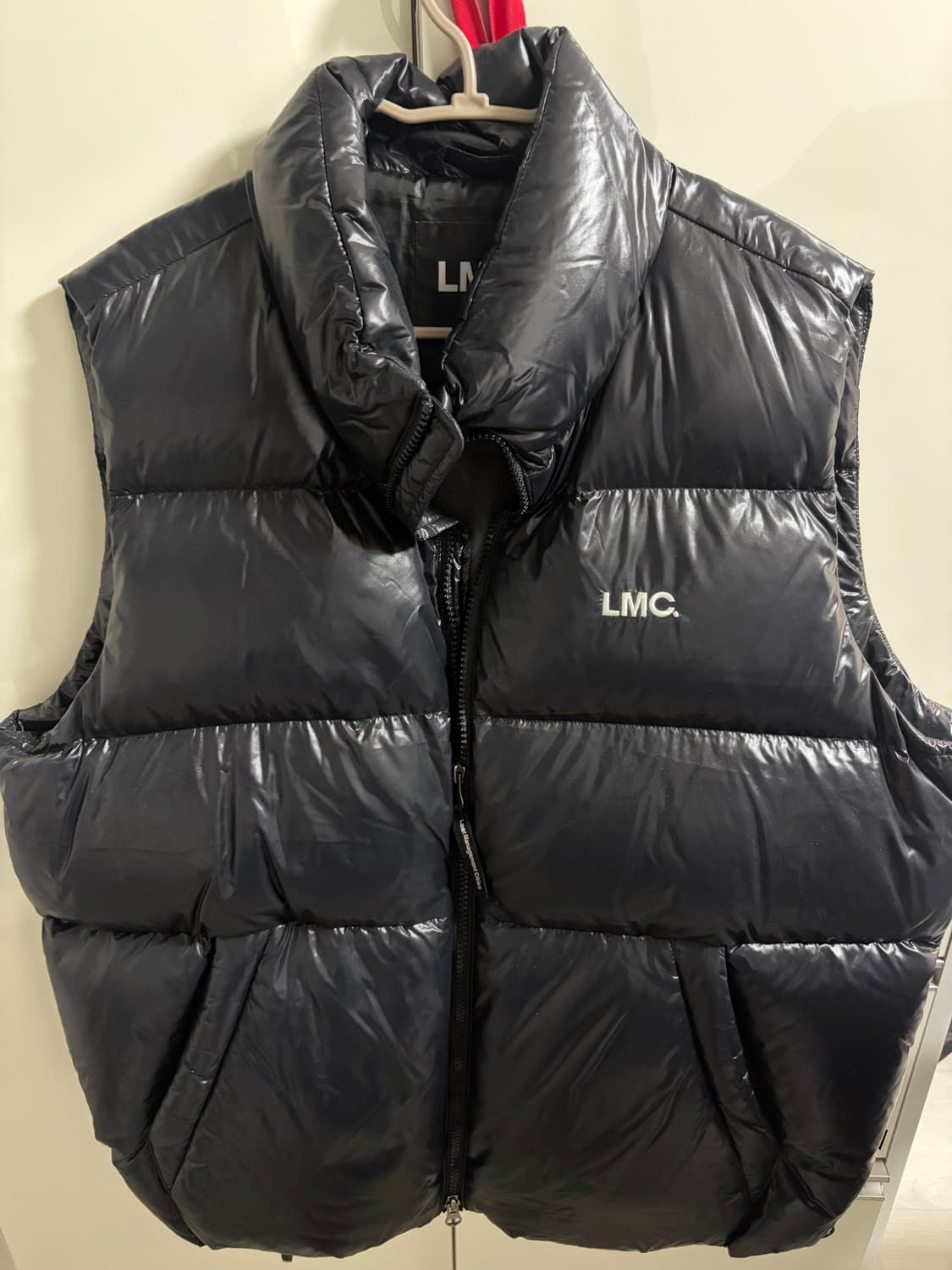 LMC 유광 조끼패딩 상품이미지1