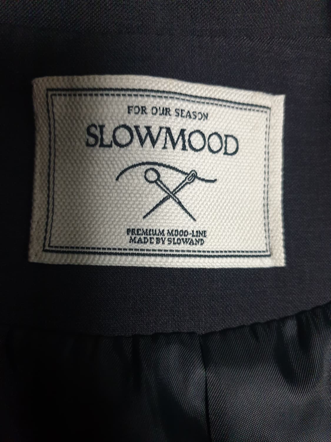 SLOW MOOD 우먼 포멀 크롭 투버튼 블레이저 다크그레이 (F) 상품이미지2
