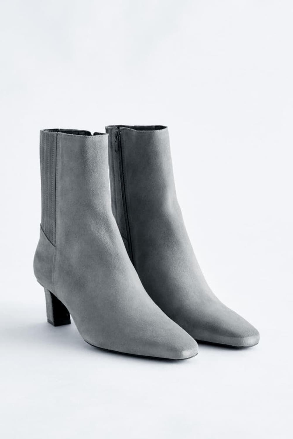 [38] 앤아더스토리즈 스웨이드 앵클 부츠 / 그레이 상품이미지4