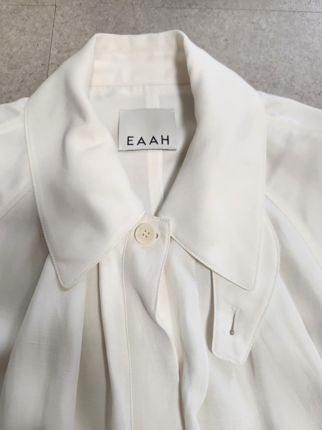 EAAH 린넨 턱 볼륨 자켓 (화이트) 36(S) 상품이미지7