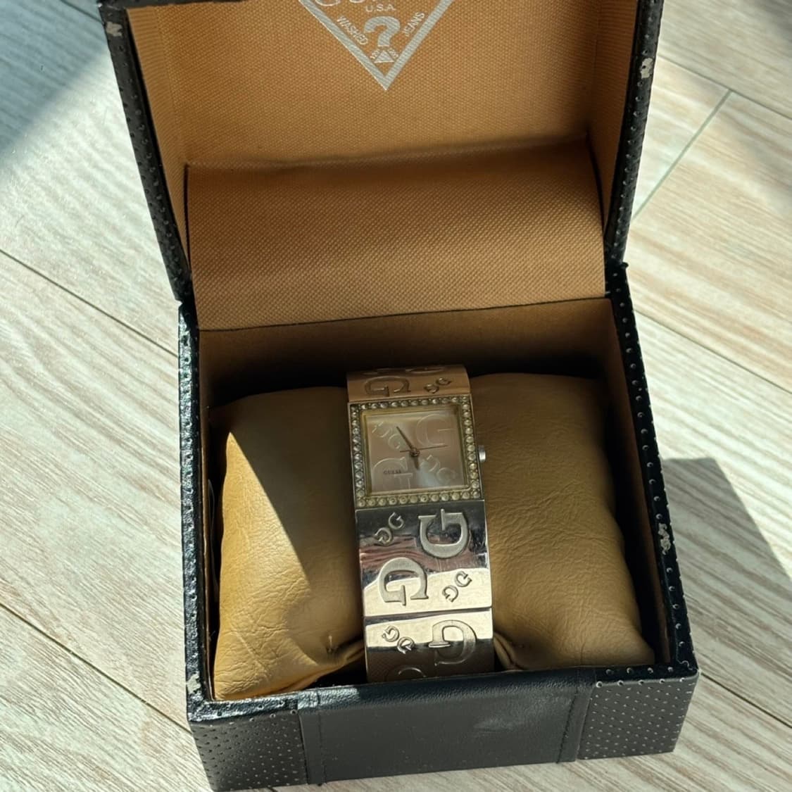 게스 은장시계 상품이미지1