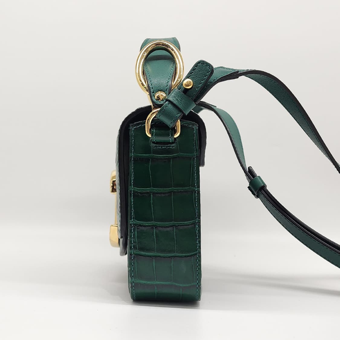 끌로에 C백 미니 크로커텍스쳐 토트 숄더백 그린 상품이미지2
