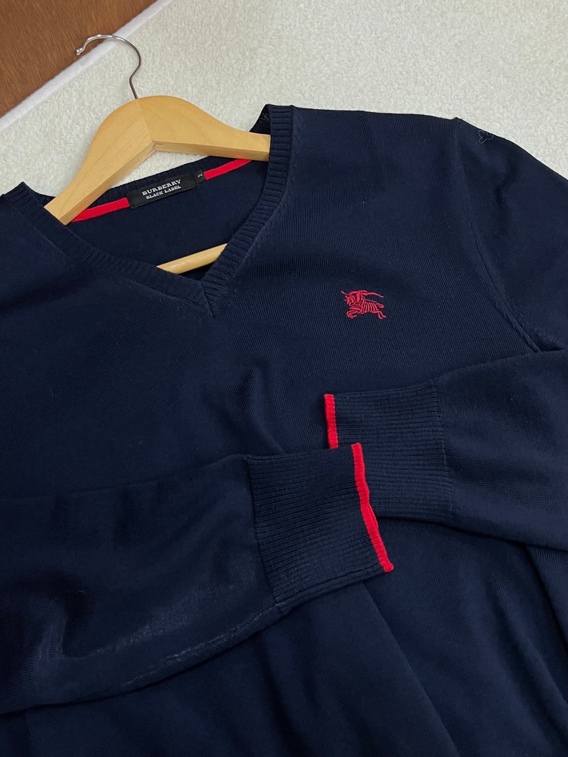 버버리 레드 로고 롱슬리브 네이비 상품이미지9