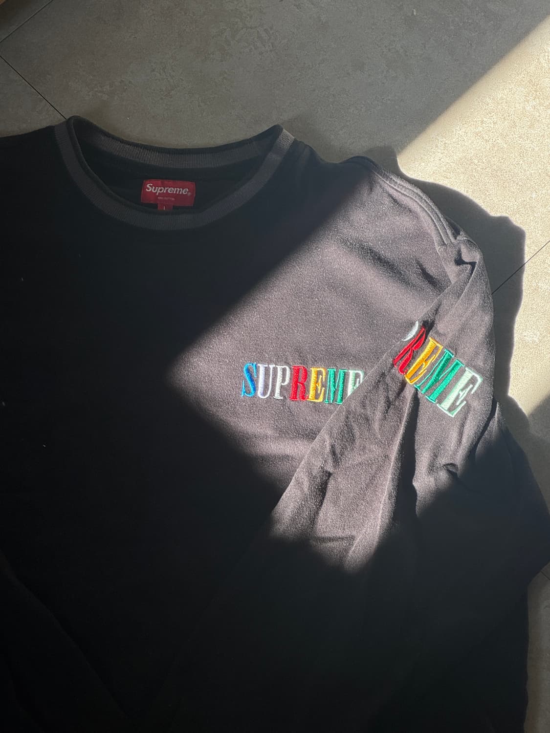 슈프림 로고 맨투맨 상품이미지1