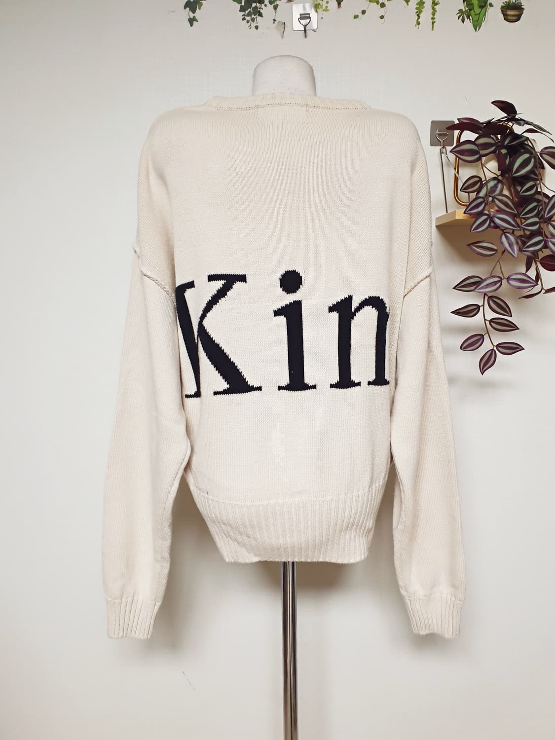 마뗑킴 22SS 빅로고니트 55~88 아이보리 F 상품이미지6