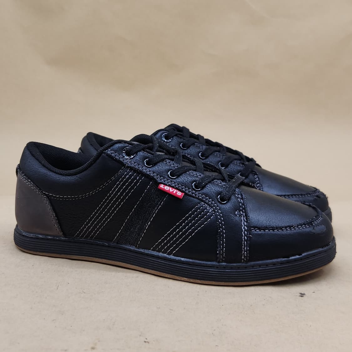 리바이스 스니커즈 245 상품이미지1
