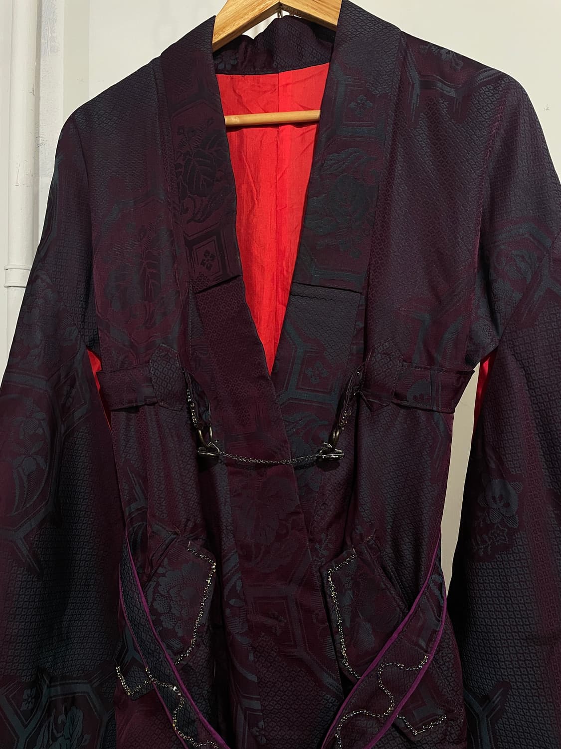 오리엔탈 패턴 자수 체인 버클 퍼플 기모노 상품이미지3
