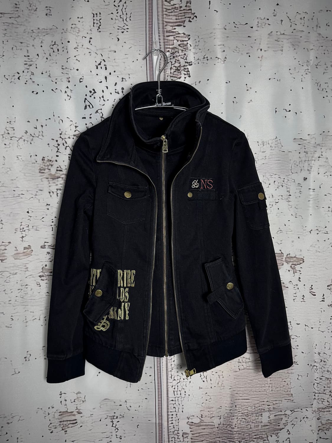 Patch Detail Zip-Up Jacket 상품이미지1