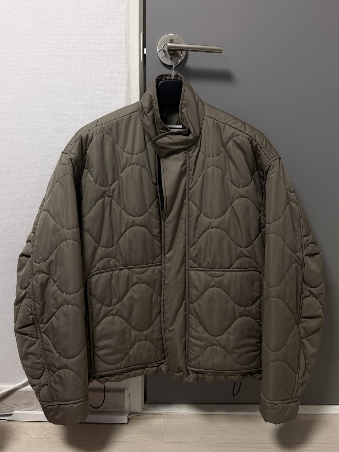 (48) 우영미 퀄팅 자켓 카키색 (택 없는 새상품) 상품이미지1