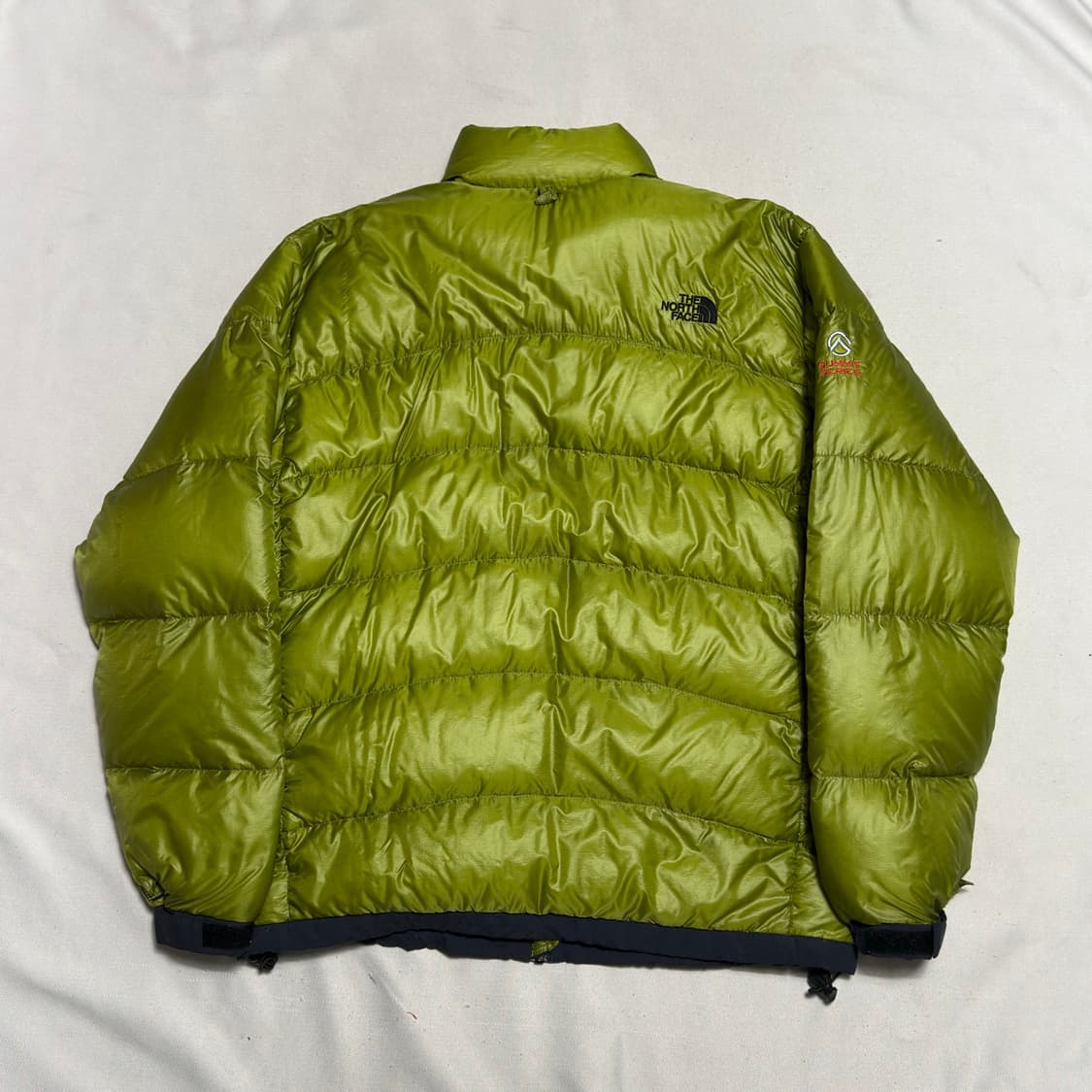 100 노스페이스 써밋 아콘카구아 다운 패딩 상품이미지3