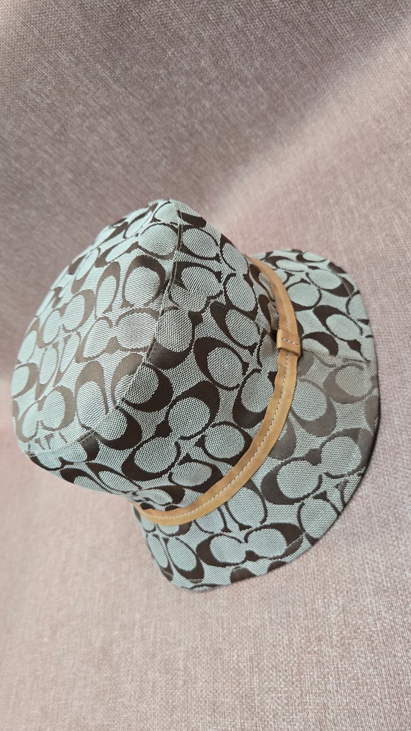 COACH 코치 스몰싸이즈 시그니처페브릭 버킷햇   상품이미지2