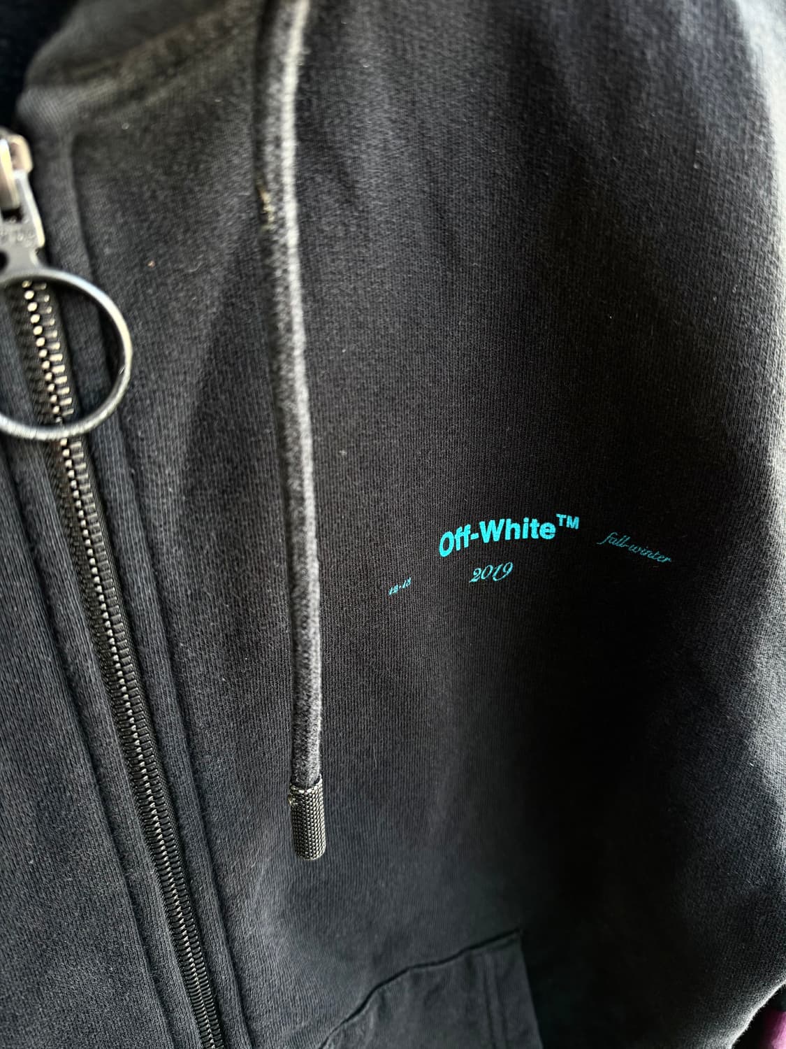 M/ 오프화이트 그라데이션 에로우 후디집업 상품이미지6