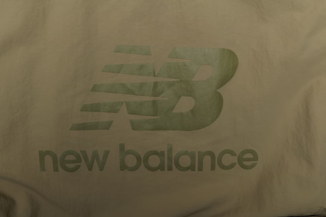 [L] 뉴발란스 UNI 에센셜 우븐 피스테 자켓 상품이미지3