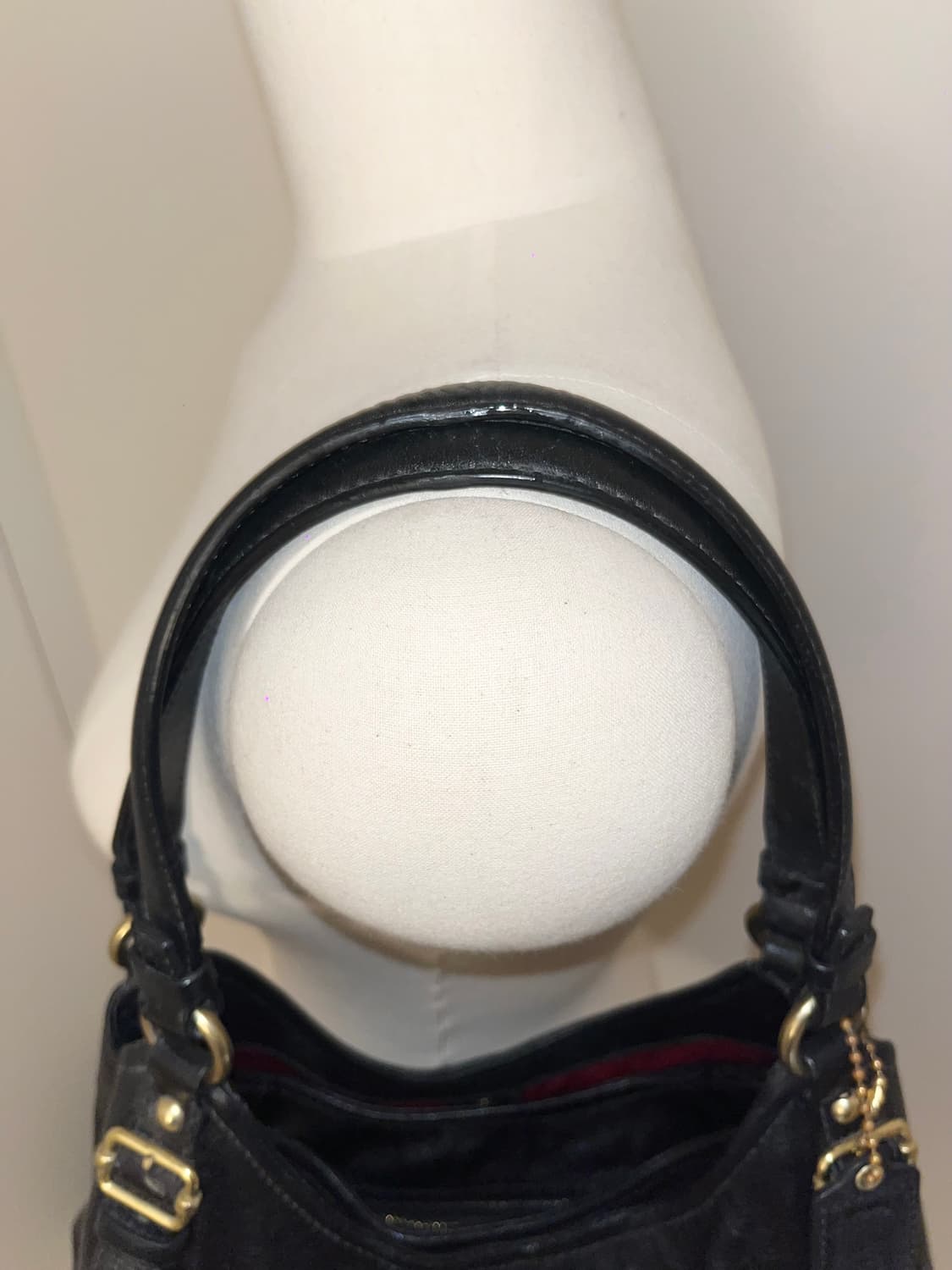 Coach All black  Triangle bag 상품이미지7