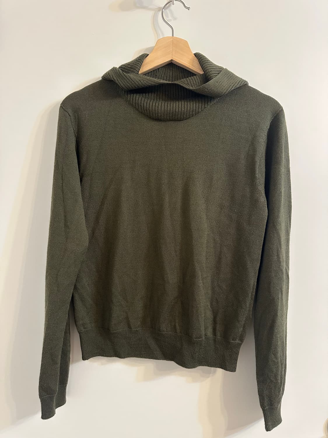 COSMOSS 후드 니트 올리브  상품이미지2