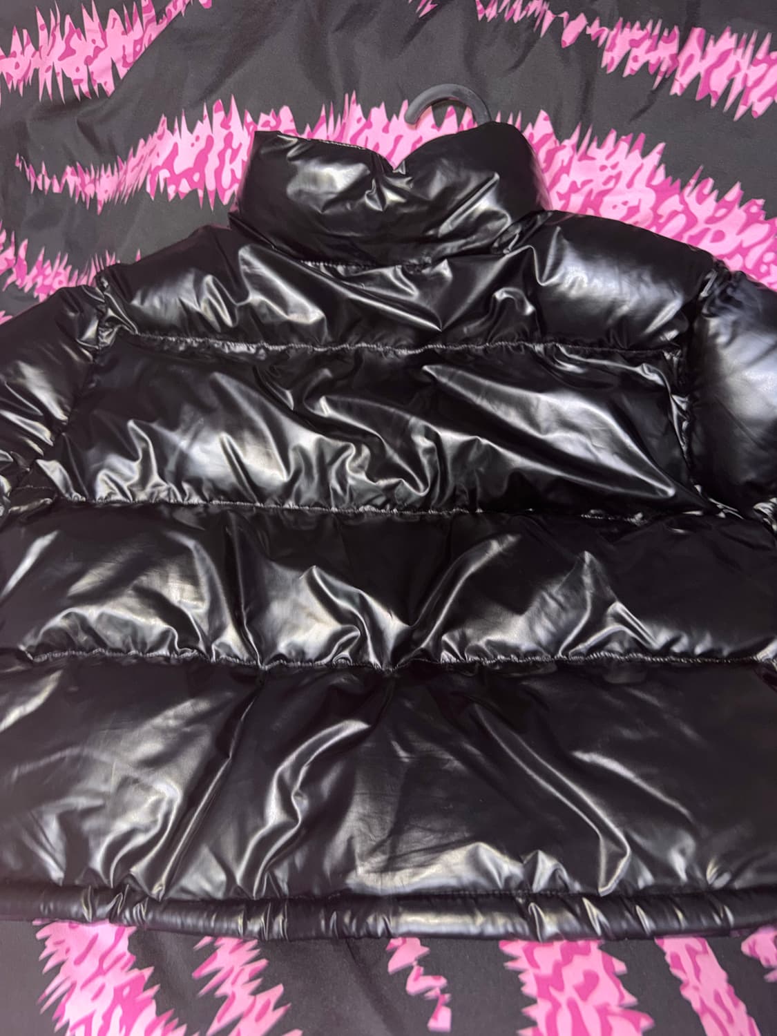 비터셀즈 글로시 패딩 상품이미지3