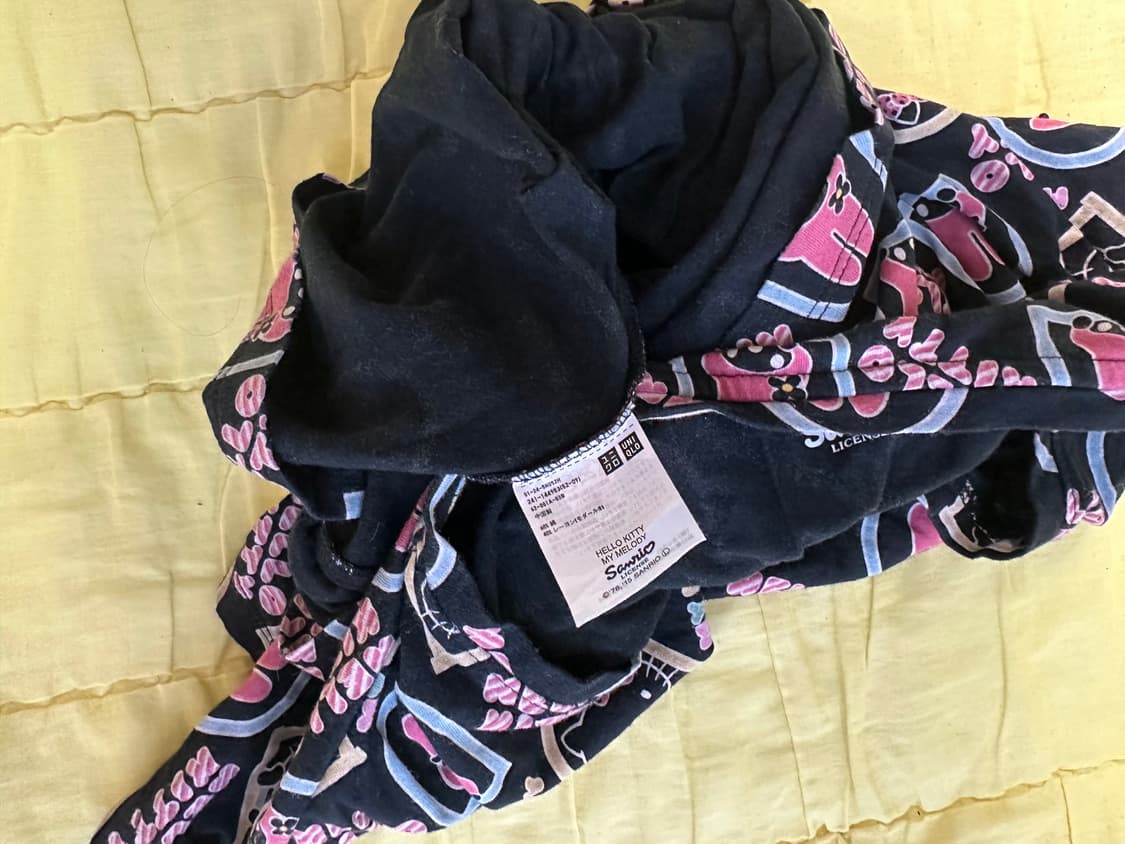 삼천원 헬로키티 몸통 큰 반팔 갸루 상품이미지3