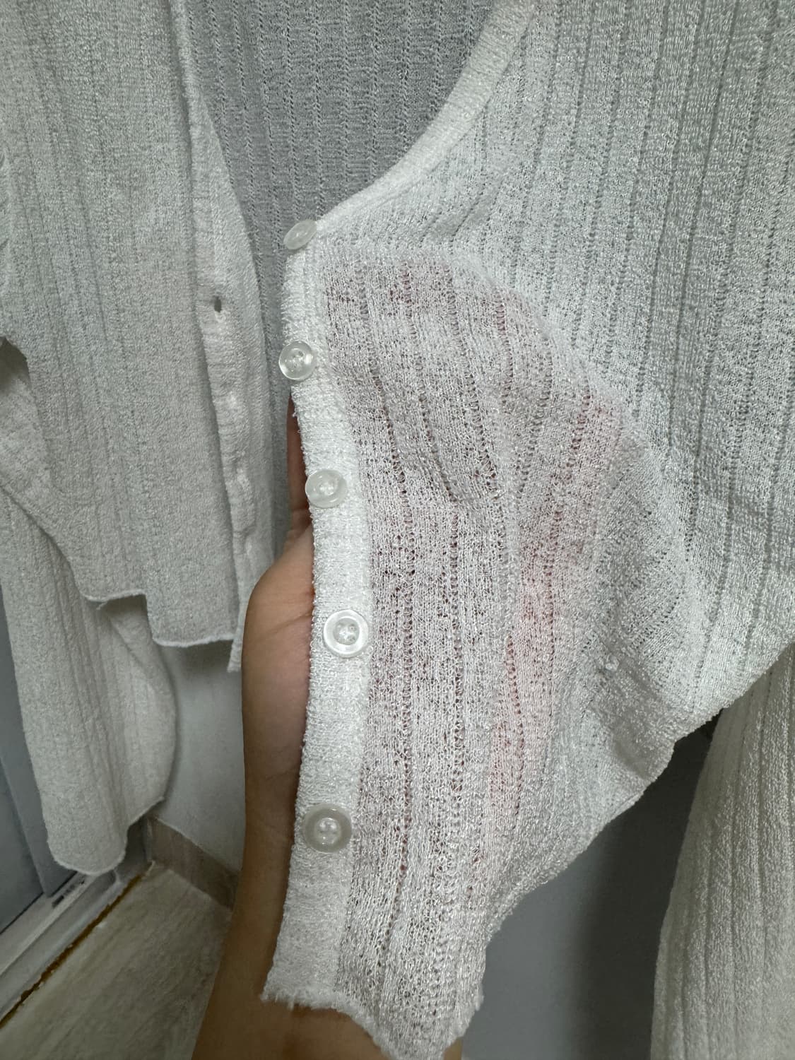 화이트 크롭 가디건  상품이미지6