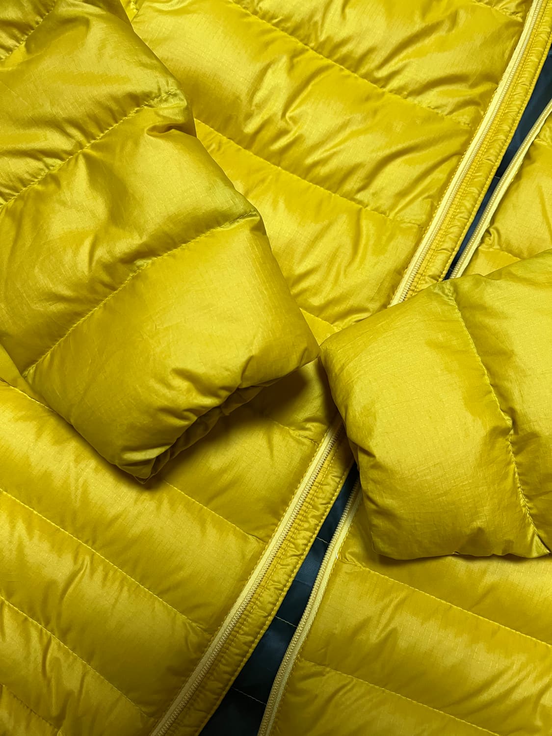 파타고니아 다운 스웨터 후디 후드 경량 패딩 s 100 등산 클라이밍 고 상품이미지4