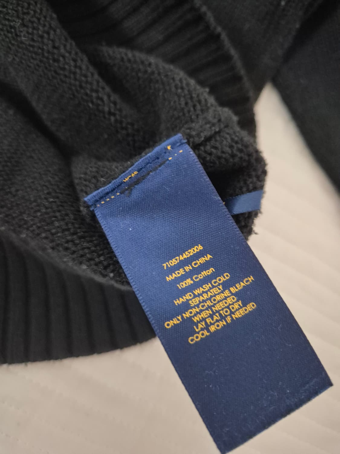 폴로 니트 검정 팝니다. s(95) 상품이미지4