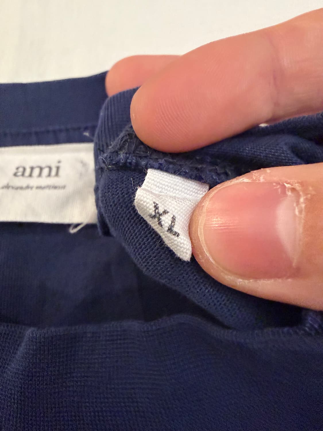 아미 하트 반팔 티셔츠 네이비 상품이미지3