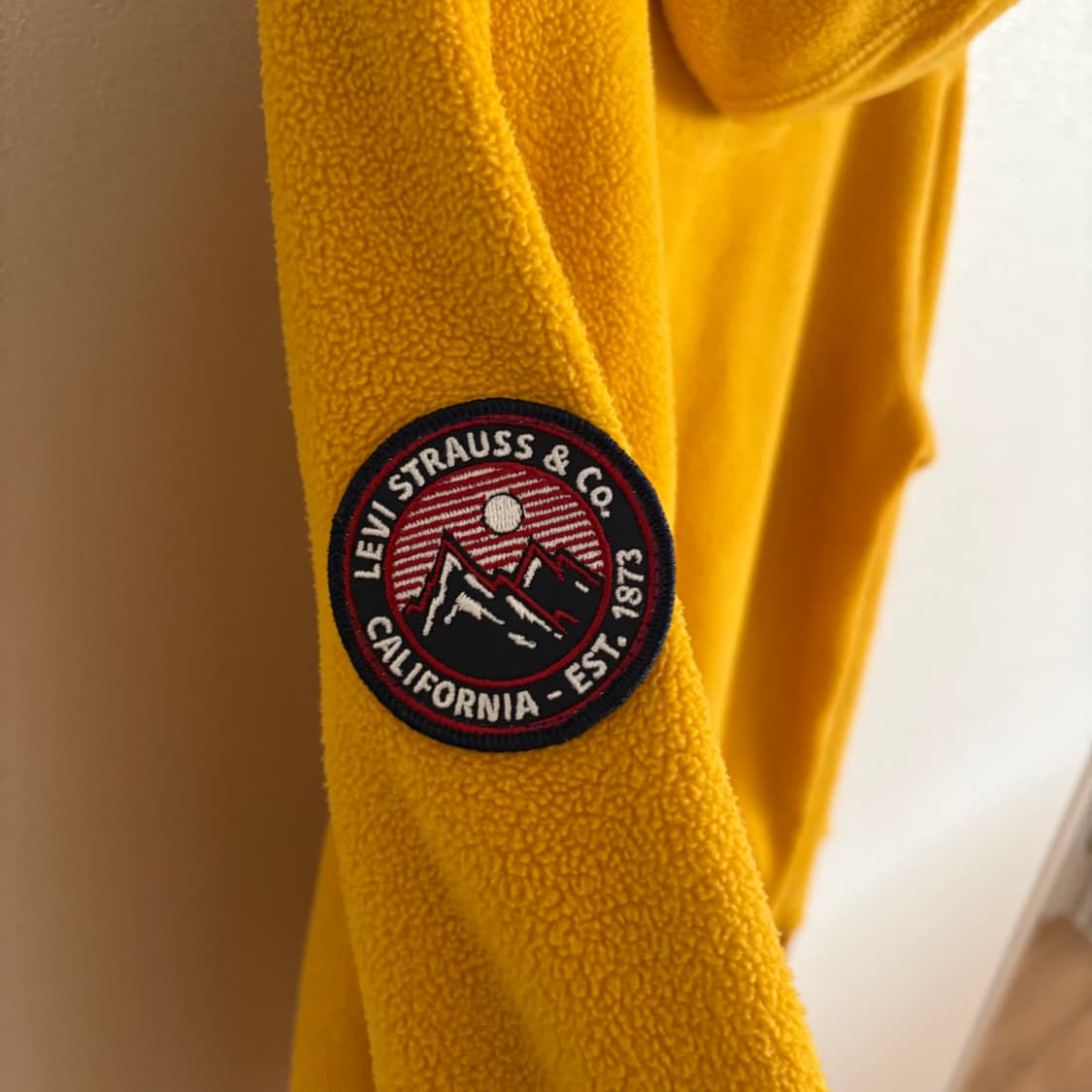 리바이스 아동용 옐로우 후리스 집업 상품이미지6