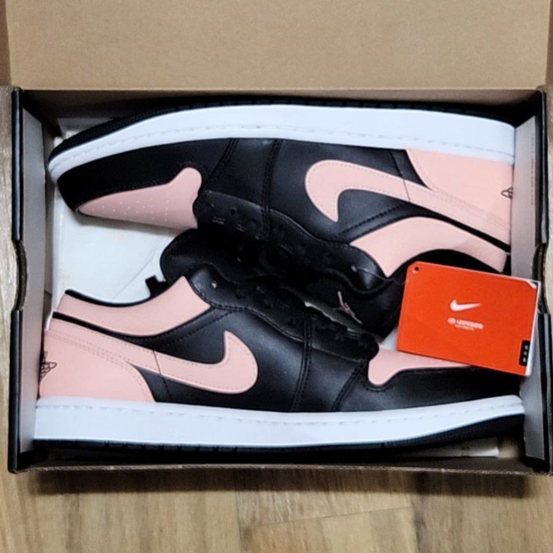 나이키 280 조던1 로우 크림슨틴트 상품이미지2