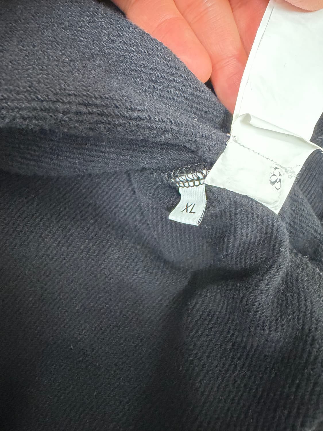 cp컴퍼니 맨투맨 XL 사이즈  상태 9.8/10  사진찍고 절대 안입습 상품이미지4