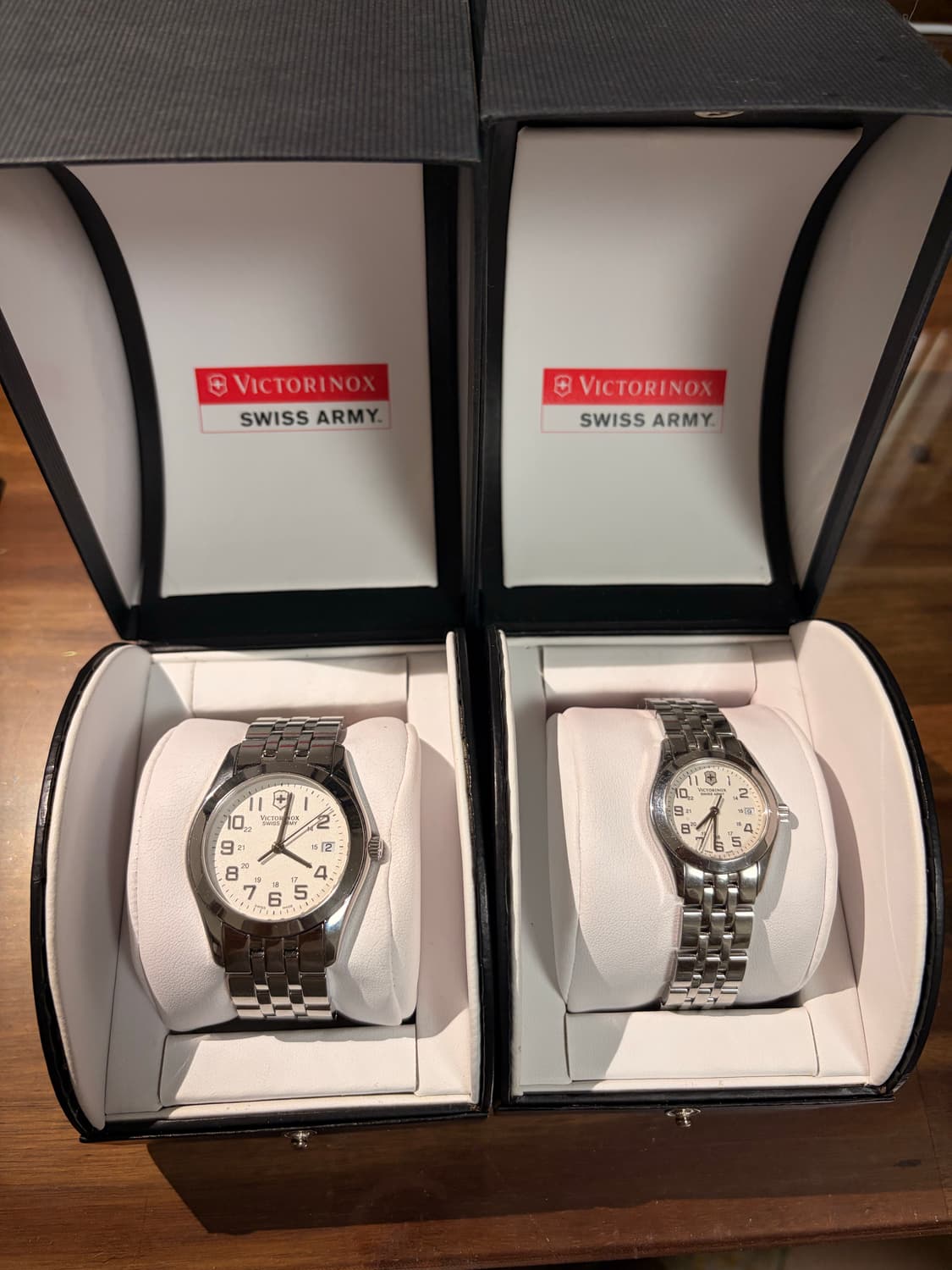 빅토리녹스 시계 상품이미지1