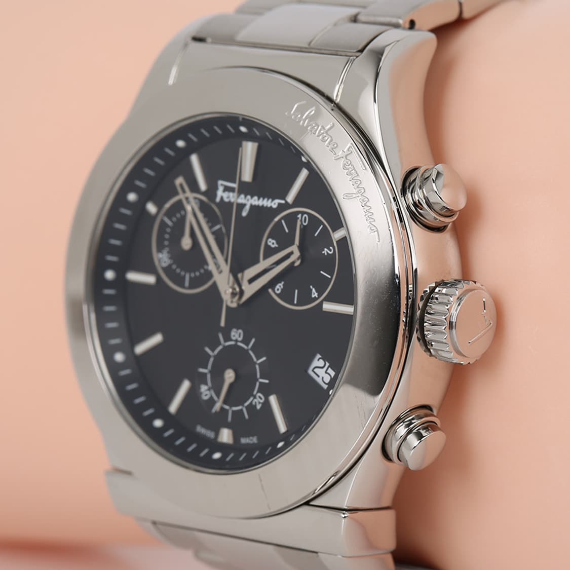 페라가모 간치니 베가 워치 검판 크로노시계 FH601-0016 상품이미지2