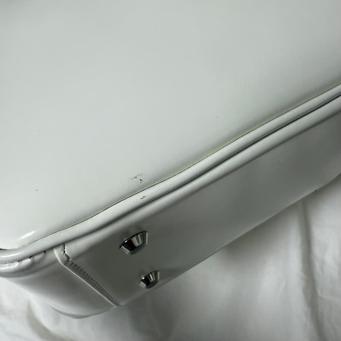 꼼데가르송 아오야마백 라운드 3호 화이트 토트백  상품이미지5