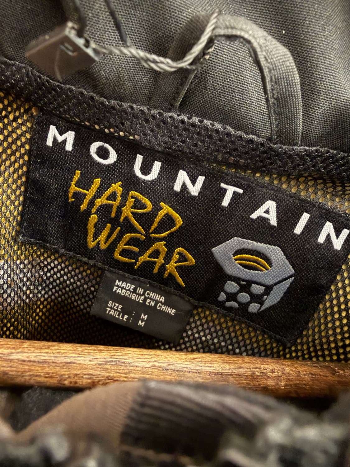 N4. 마운틴하드웨어 고어텍스 바람막이 자켓 상품이미지2