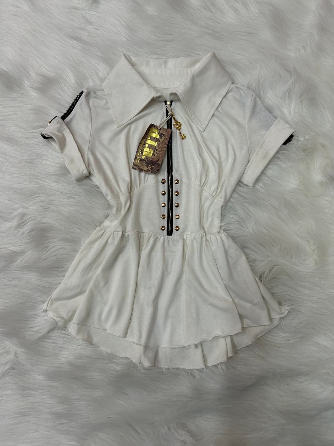 d.i.a zipper detail T-shirt 다이아 집업 반팔 상품이미지1