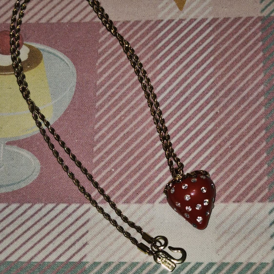 90s 미국 케네스제이 빅 딸기 스톤 목걸이 상품이미지8