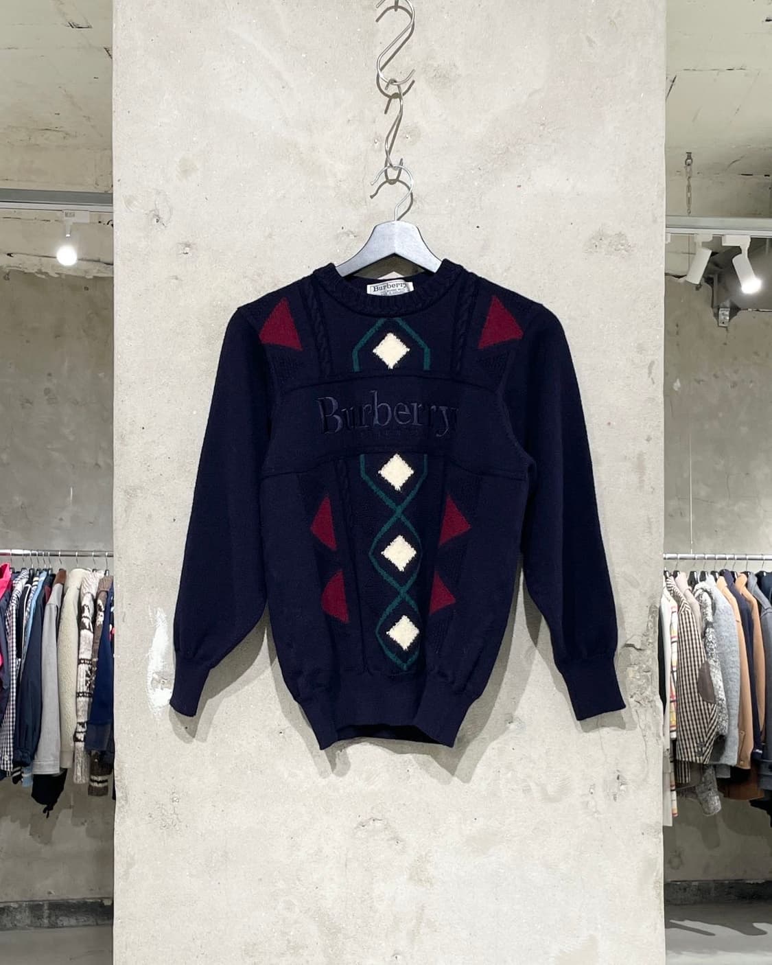 버버리 다크 네이비 아가일 메리노 울 니트 상품이미지1