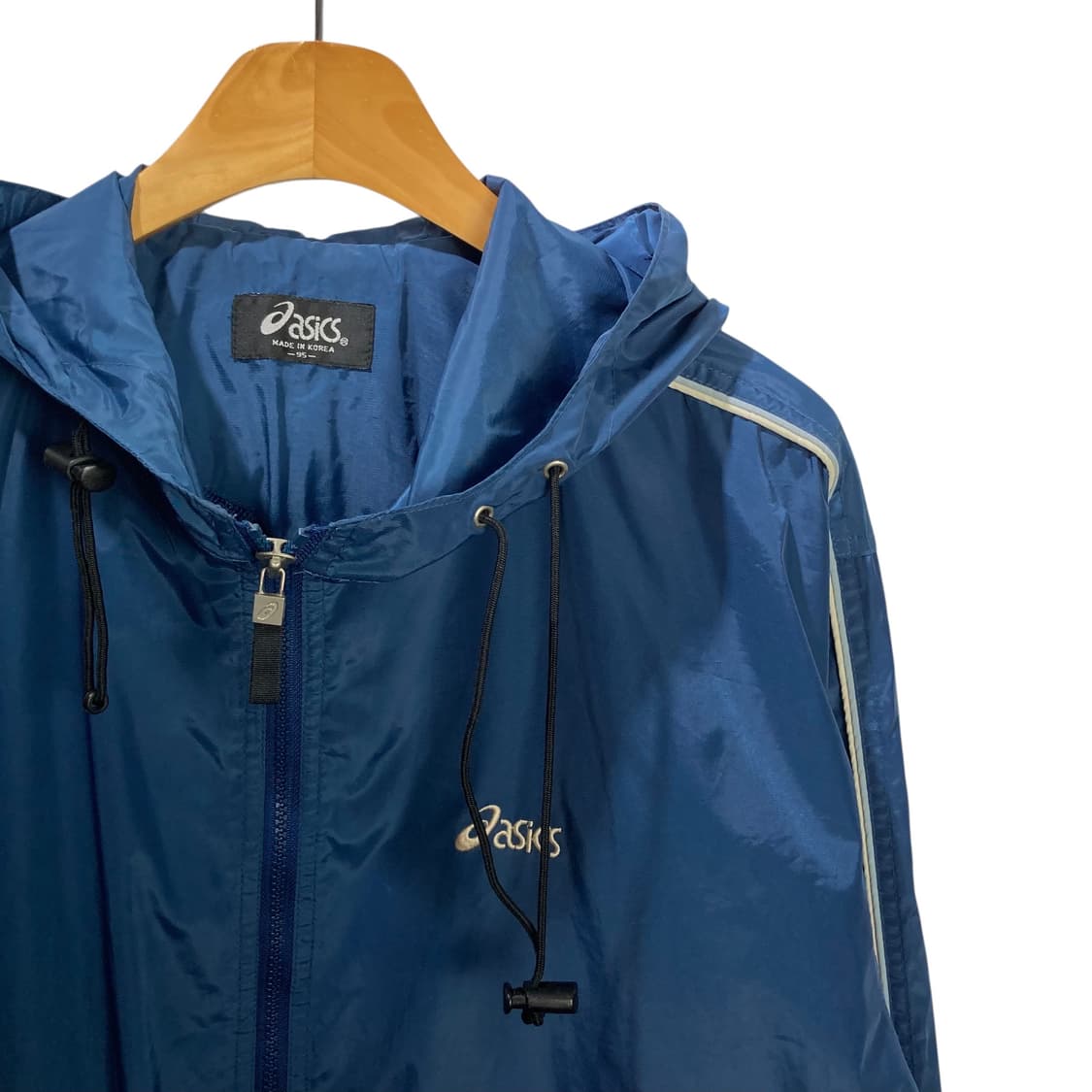 아식스 네이비 바람막이 상품이미지3