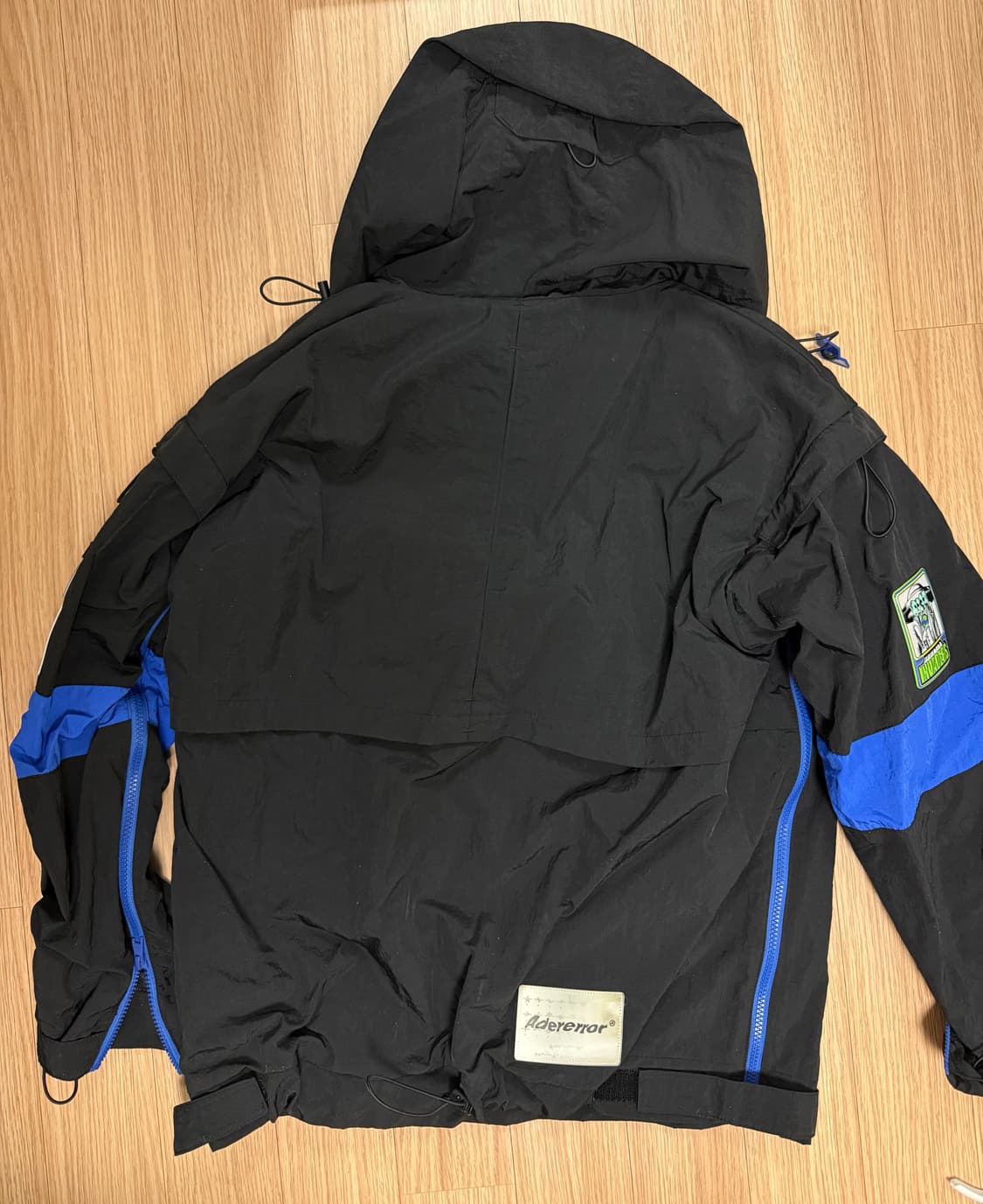 아더에러 Oblique anorak jumper Noir 바람막이 점퍼 상품이미지4