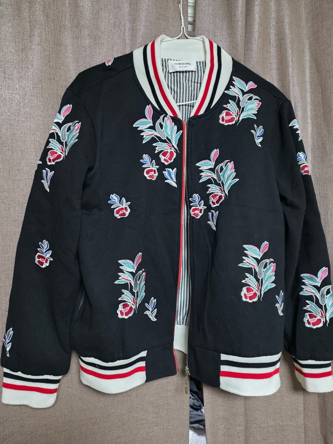 톰브라운자수자켓 100 상품이미지1