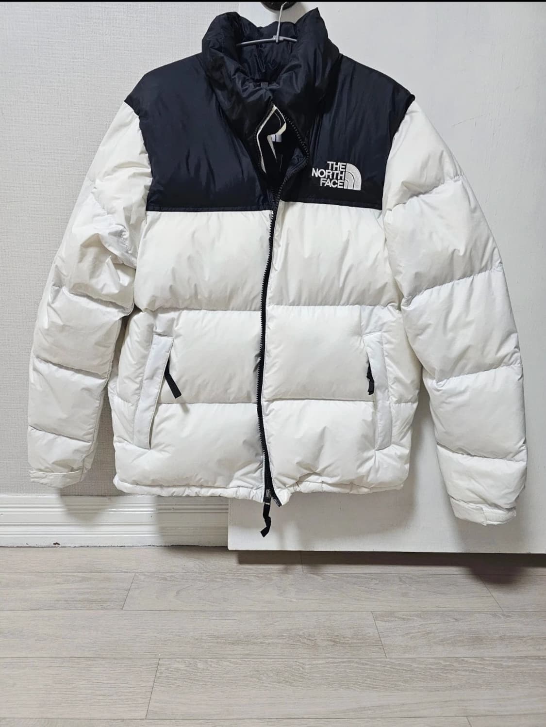 (새상품) 노스페이스 1996 눕시 700 화이트 M 상품이미지2