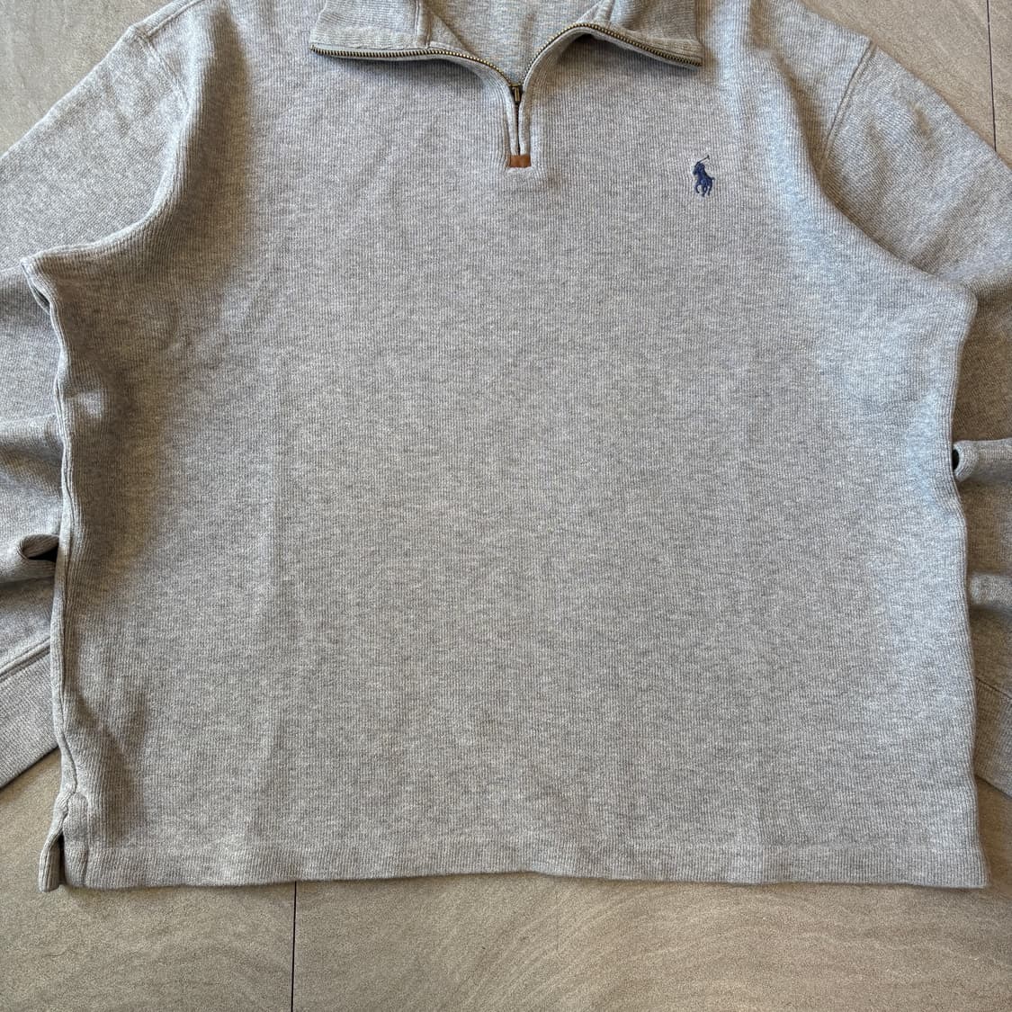 폴로 국내 정품 최신라벨 그레이 반집업 니트 상품이미지4