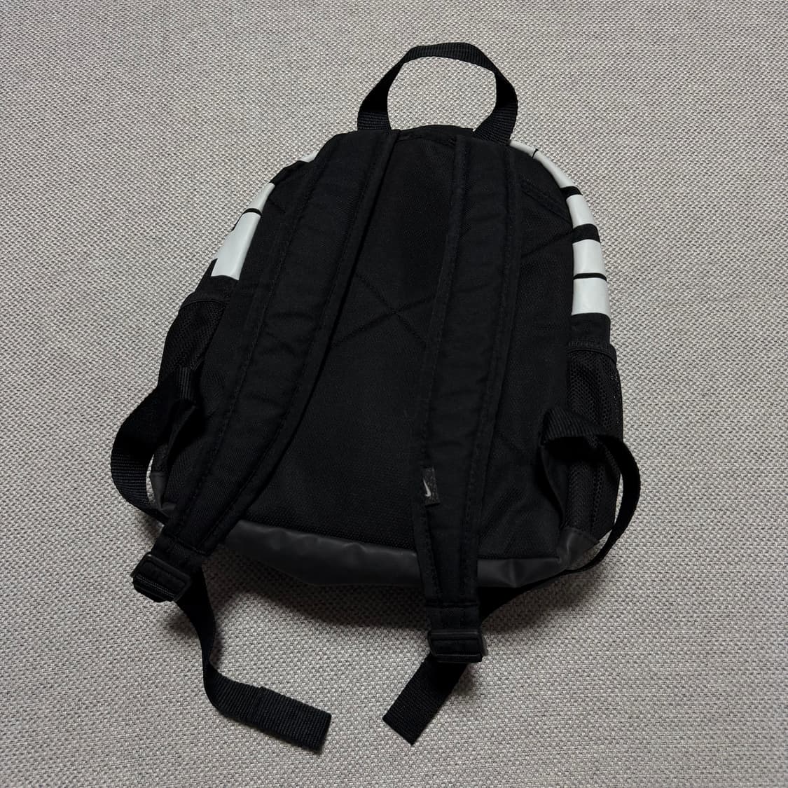 나이키 JUST DO IT 블랙 미니 백팩 상품이미지7