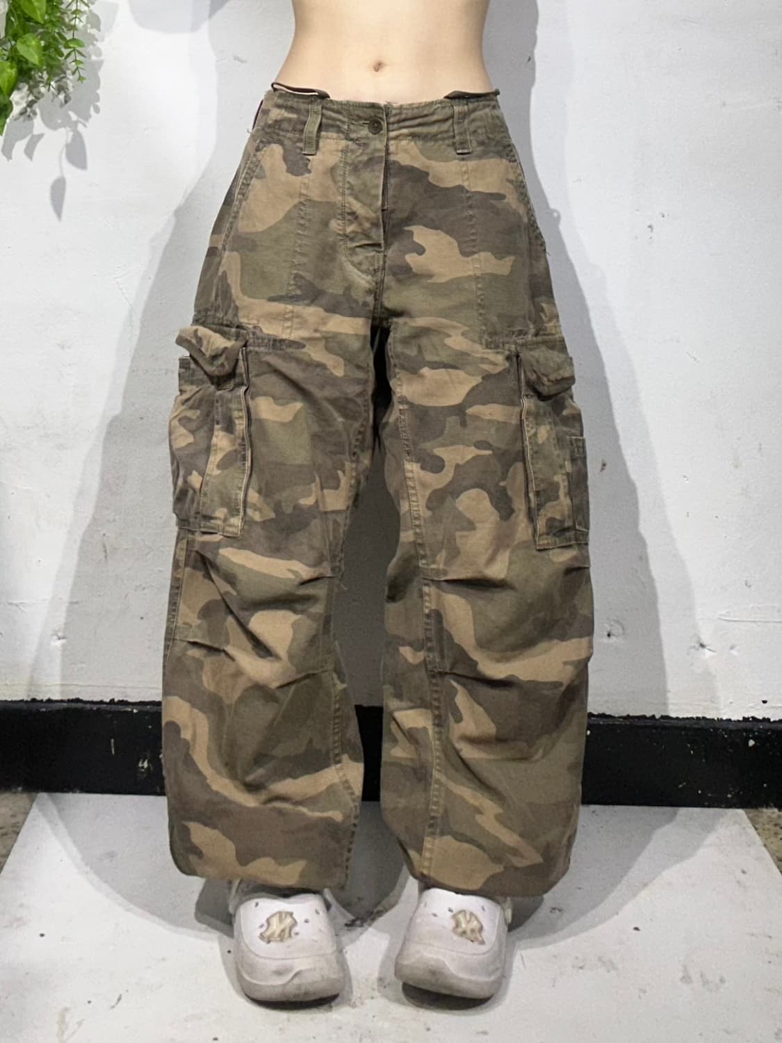 아베크롬비 베이지 밀리터리 카모 빅 포켓 와이드 카고 팬츠 L 상품이미지2