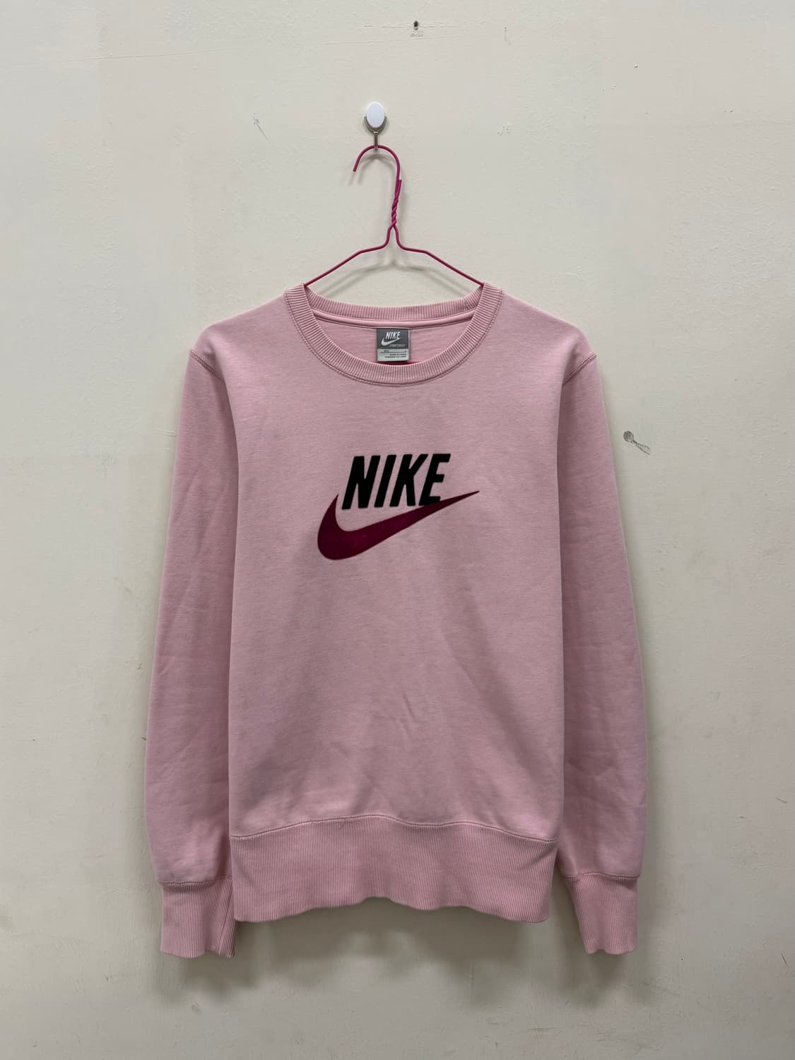 나이키 베이비핑크 맨투맨 상품이미지3