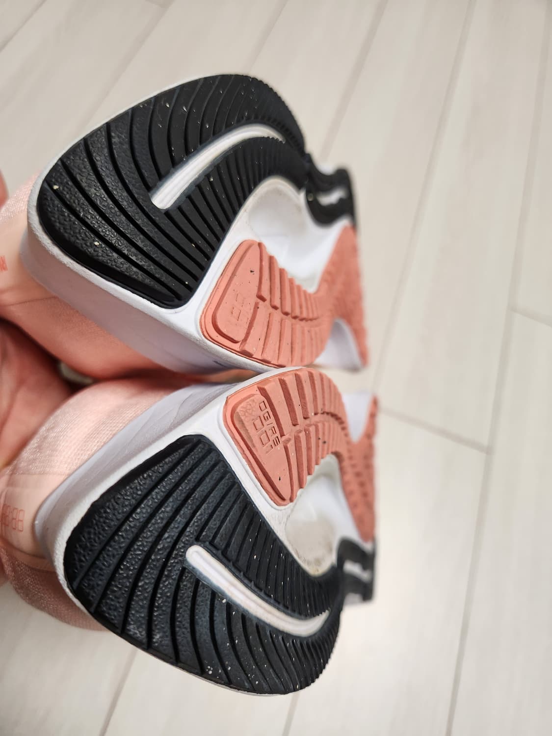 나이키 운동화 에어 줌 페가수스 37 러닝화 BQ9647-800 사이즈2 상품이미지8