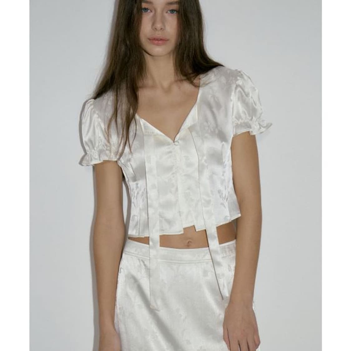 오버듀플레어 JACQUARD CROP BL자카드 크롭 블라우스 상품이미지1