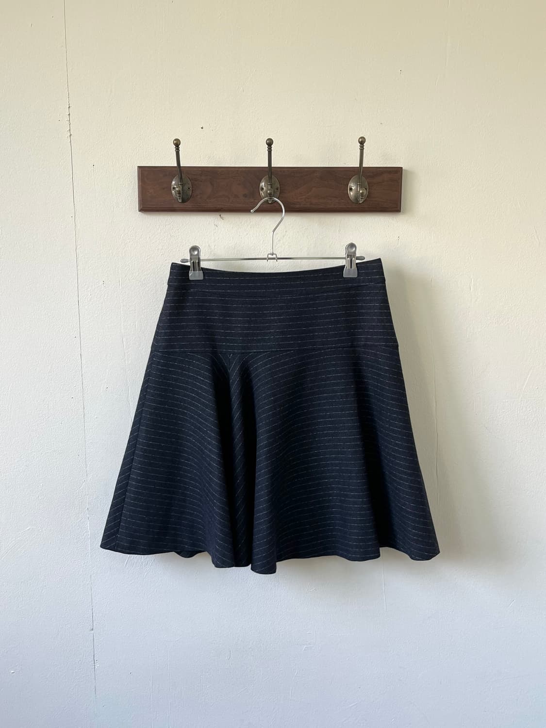 23 Vingt-trois 차콜 스트라이프 스커트 상품이미지1